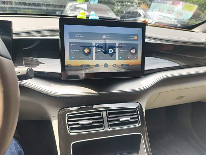 Фото 6 - BYD Qin Plus