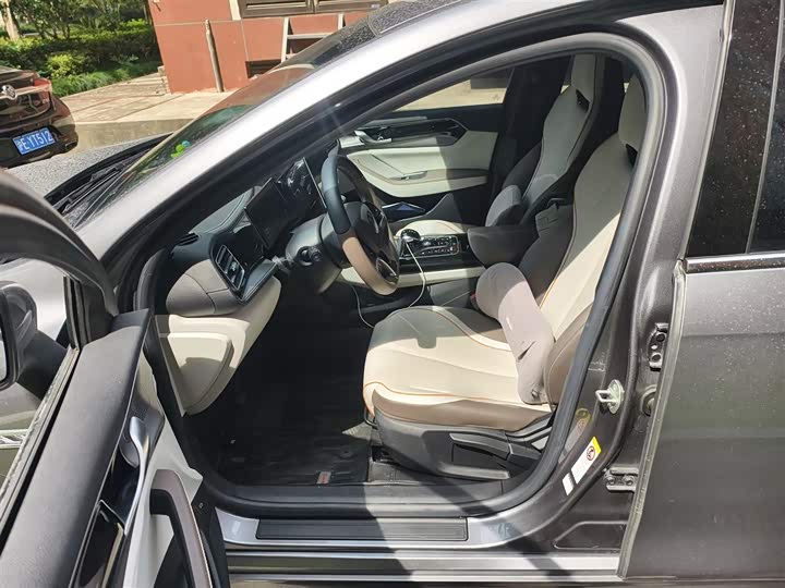 Фото 8 - BYD Qin Plus