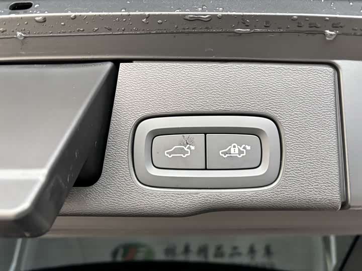 Фото 27 - Volvo XC60