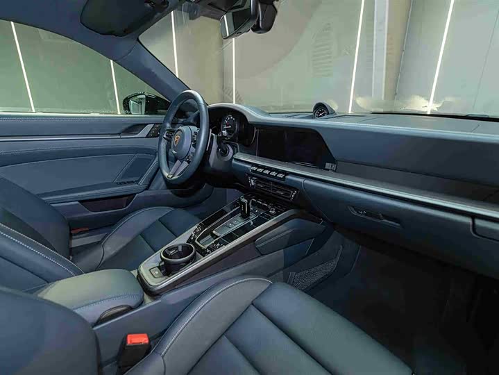 Фото 13 - Porsche 911