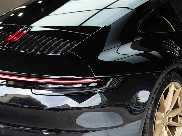 Фото 3 - Porsche 911