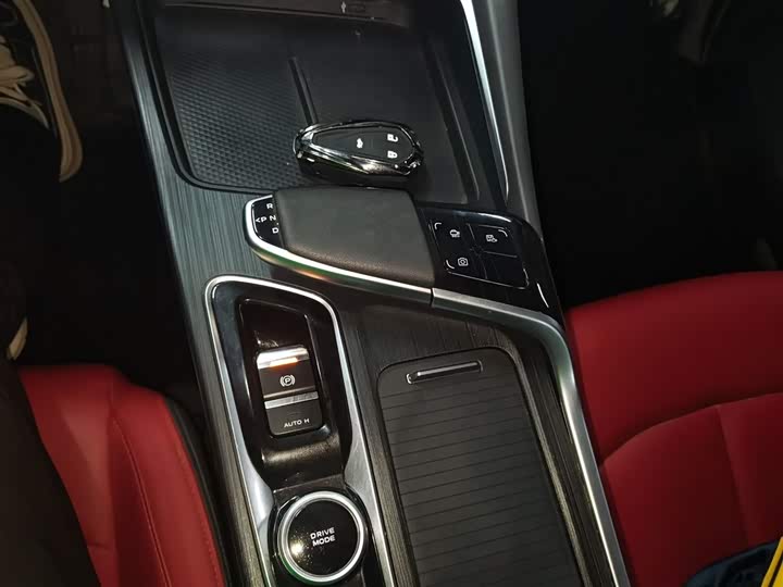 Фото 14 - Changan UNI-T