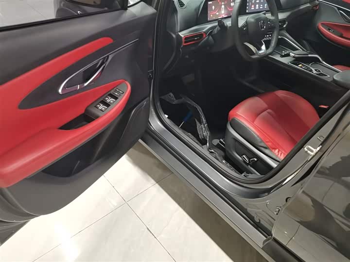 Фото 16 - Changan UNI-T