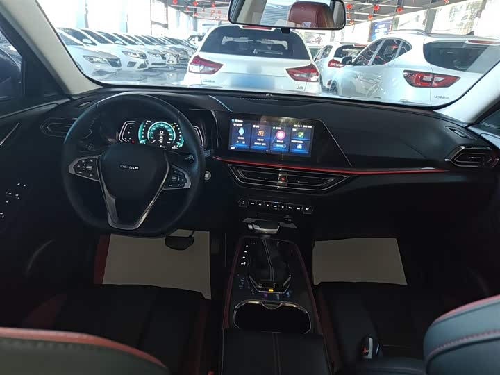 Фото 10 - Changan Oshan X5