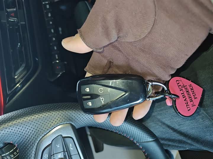 Фото 9 - Changan Oshan X5