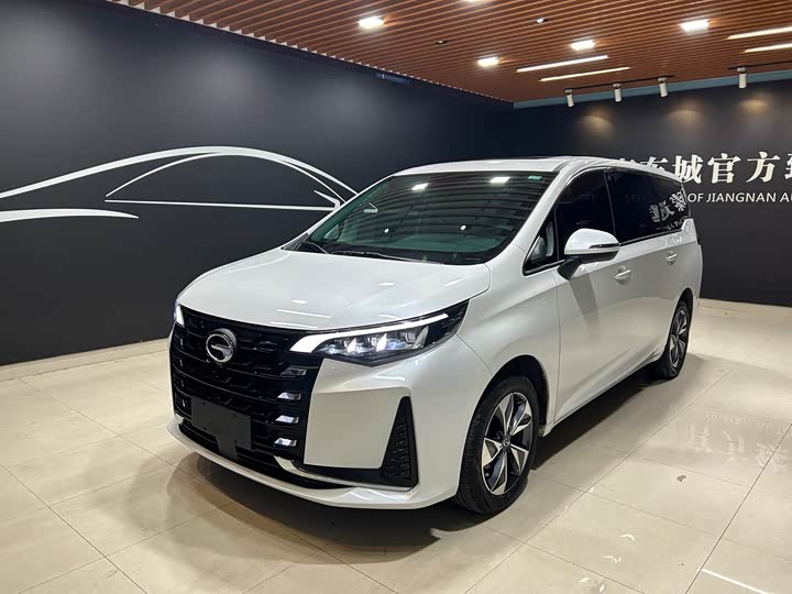 Фото 1 - GAC Trumpchi M6