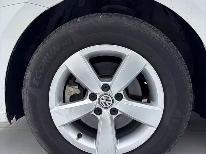 Фото 14 - Volkswagen Lavida