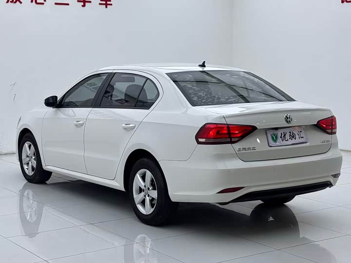 Фото 6 - Volkswagen Lavida