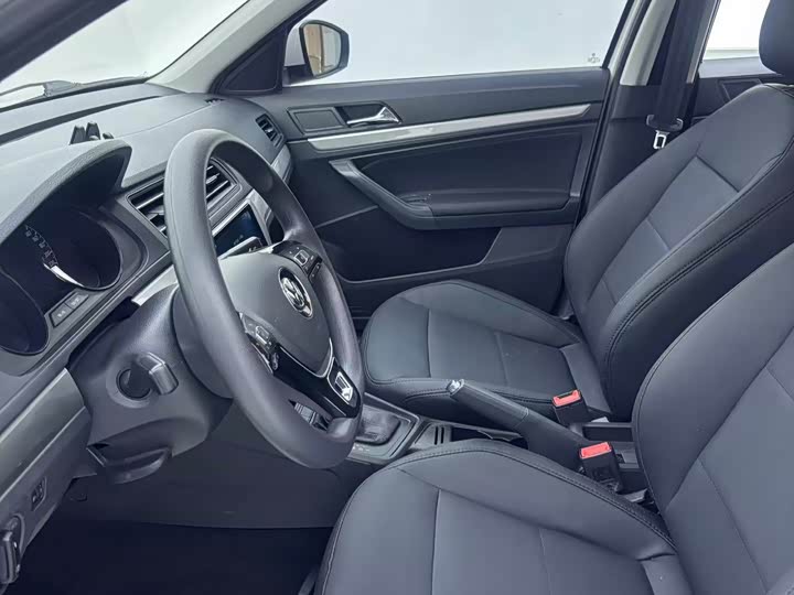 Фото 9 - Volkswagen Lavida