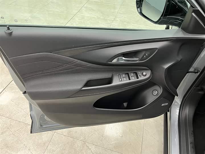 Фото 10 - Buick Envista