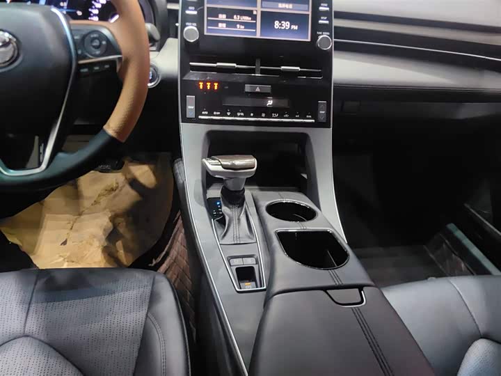 Фото 14 - Toyota Avalon