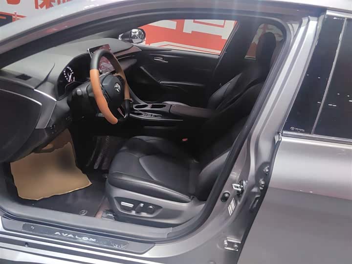 Фото 15 - Toyota Avalon