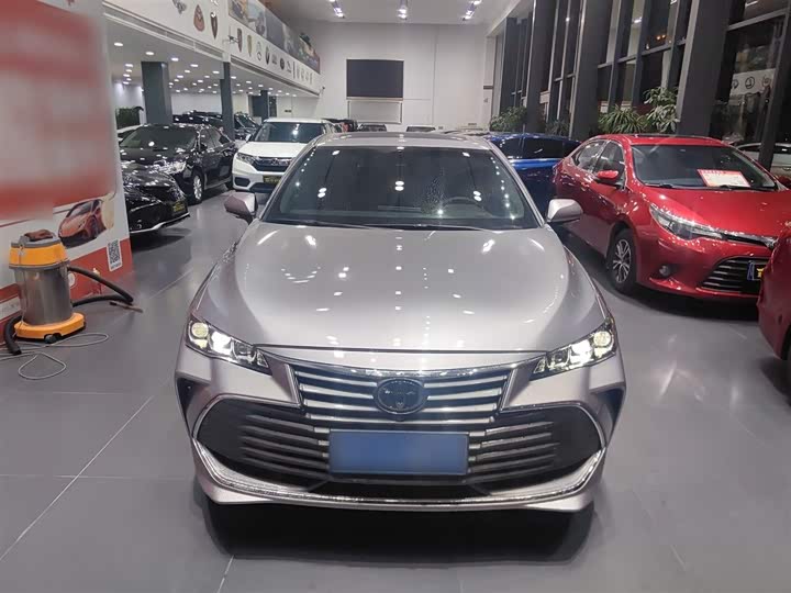 Фото 3 - Toyota Avalon