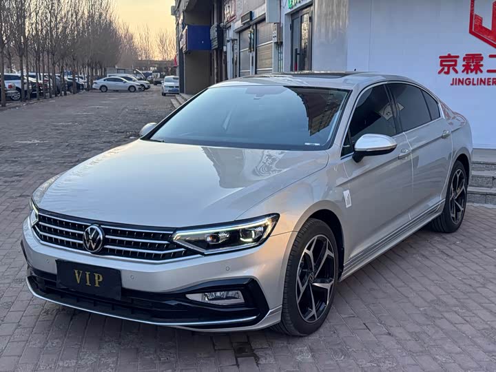 Фото 1 - Volkswagen Magotan