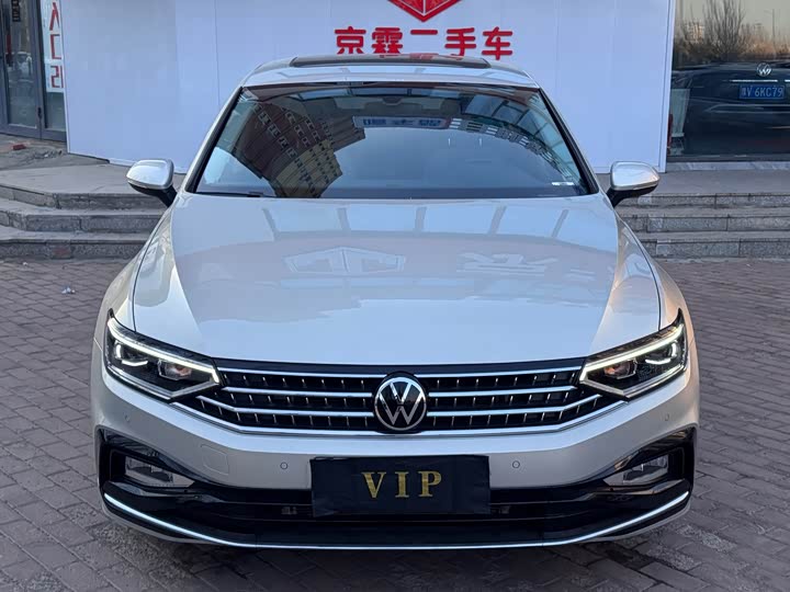 Фото 2 - Volkswagen Magotan