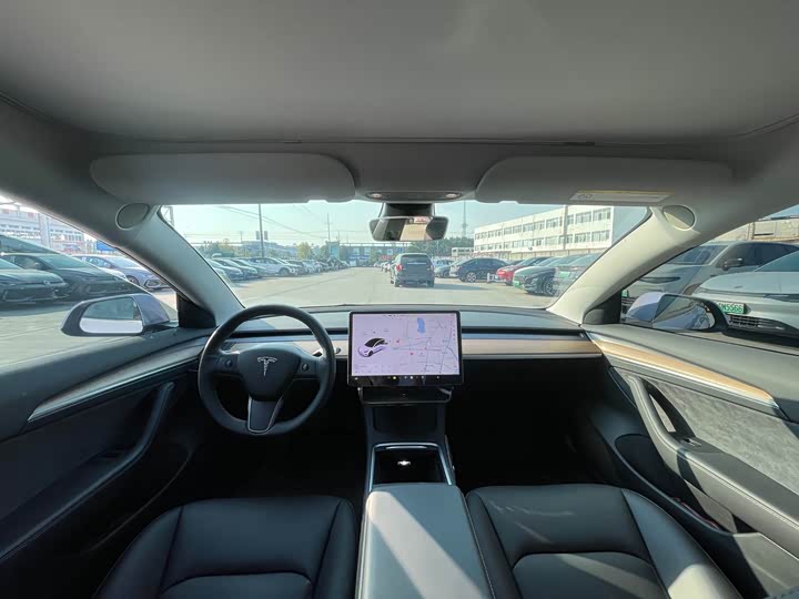 Фото 5 - Tesla Model 3