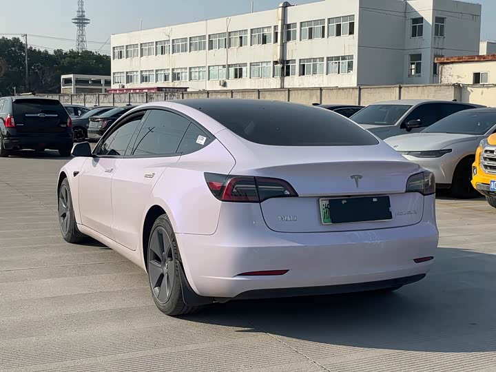 Фото 7 - Tesla Model 3