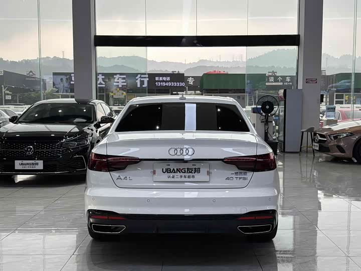 Фото 5 - Audi A4L