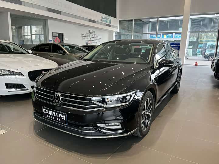 Фото 2 - Volkswagen Magotan