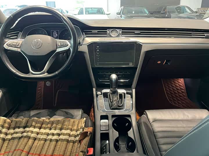 Фото 8 - Volkswagen Magotan