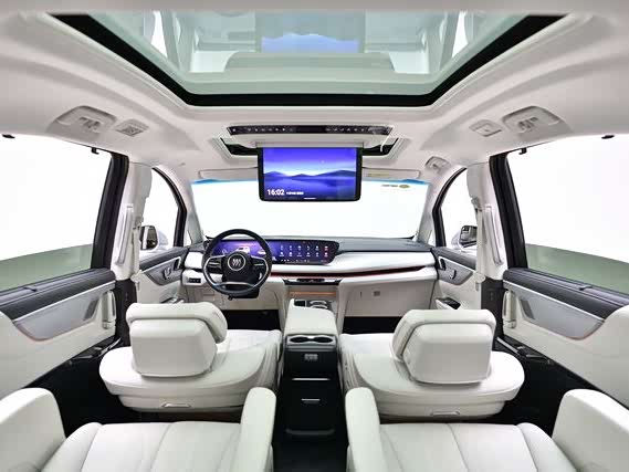 Фото 10 - Buick GL8 Hybrid