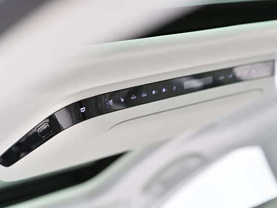 Фото 14 - Buick GL8 Hybrid