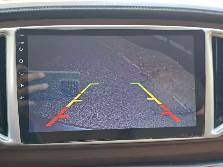 Фото 22 - Dongfeng Forthing Lingzhi M5