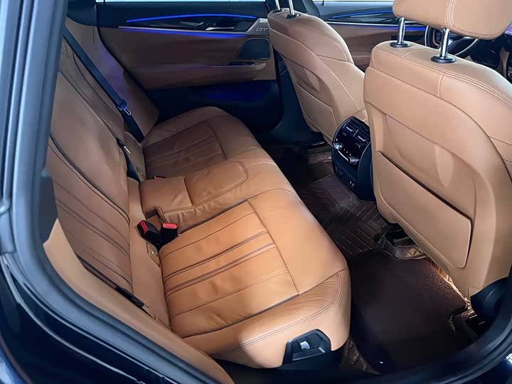 Фото 10 - BMW 6 Series GT