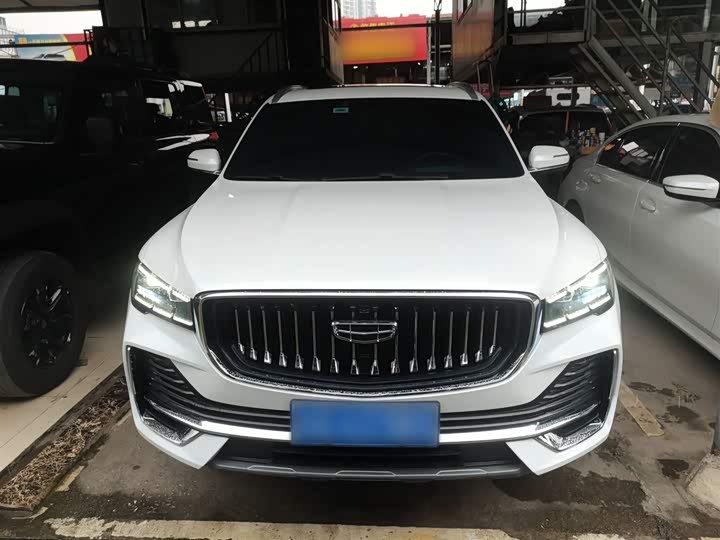 Фото 3 - Geely Monjaro