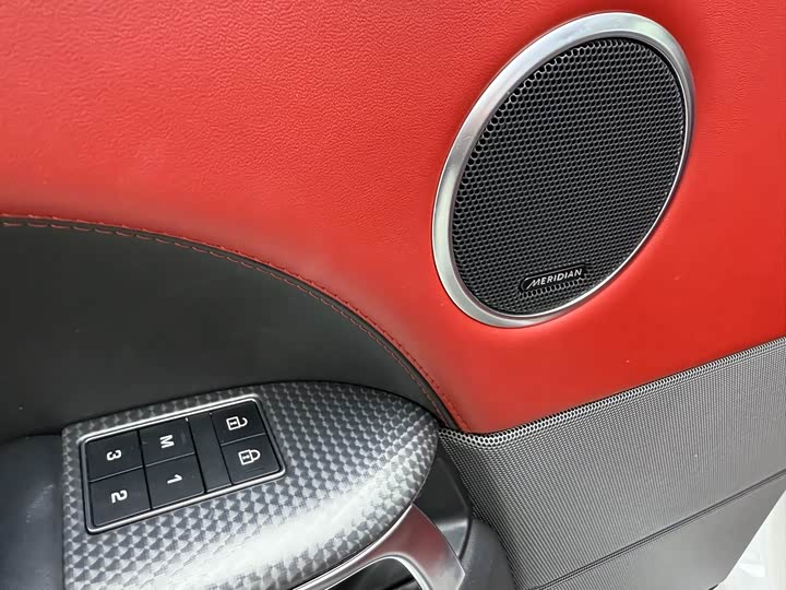 Фото 20 - Land Rover Range Rover Sport