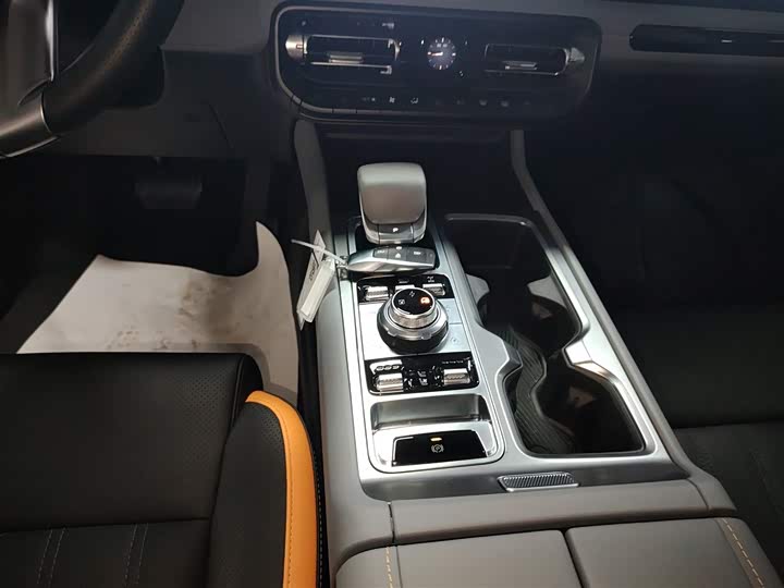 Фото 14 - BAIC Beijing BJ40 Hybrid