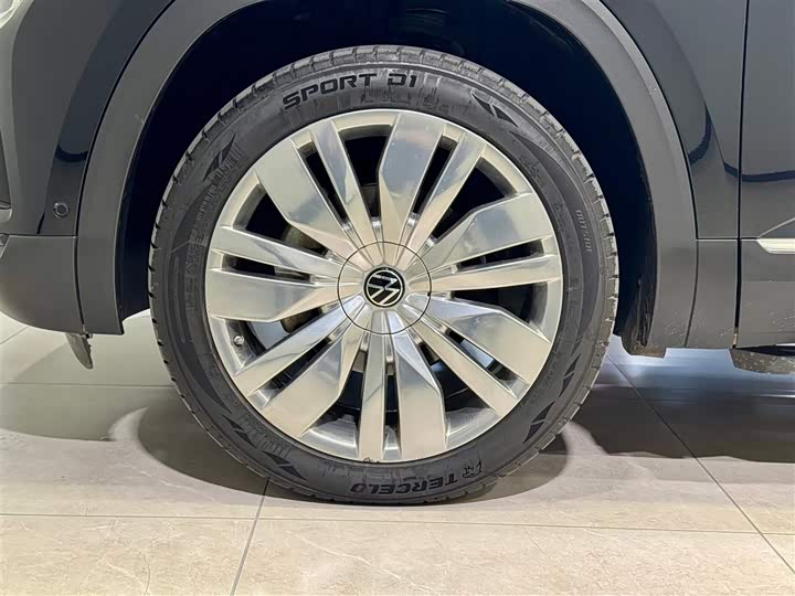 Фото 10 - Volkswagen Teramont Pro