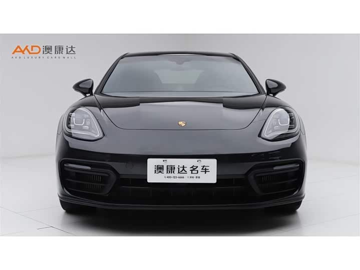 Фото 2 - Porsche Panamera