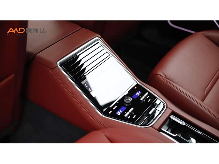 Фото 9 - Porsche Panamera