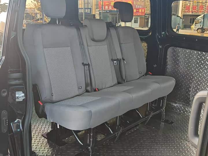 Фото 15 - Ford Transit