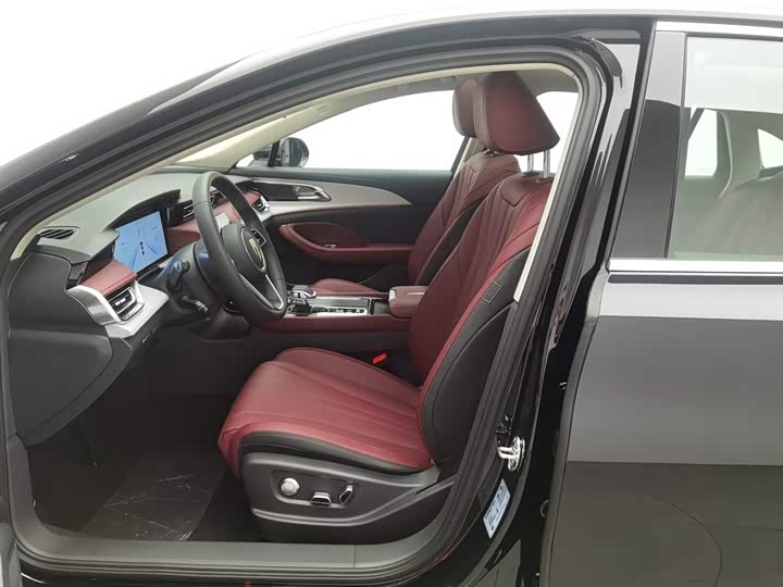 Фото 10 - Hongqi H5 Hybrid