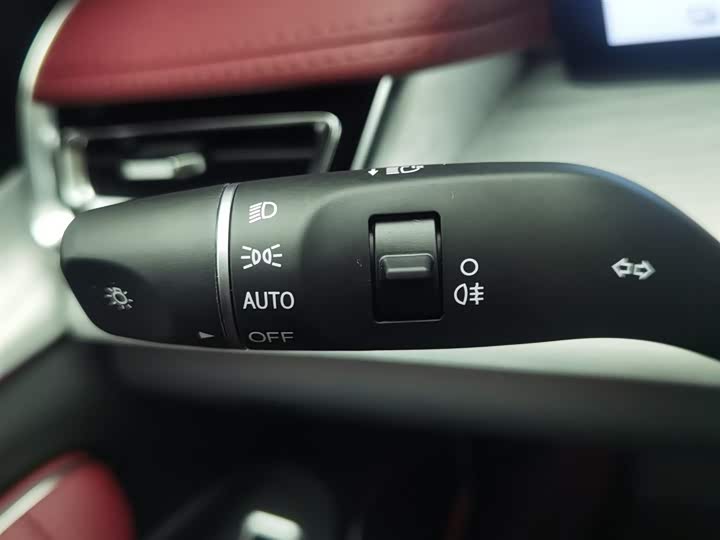 Фото 21 - Hongqi H5 Hybrid