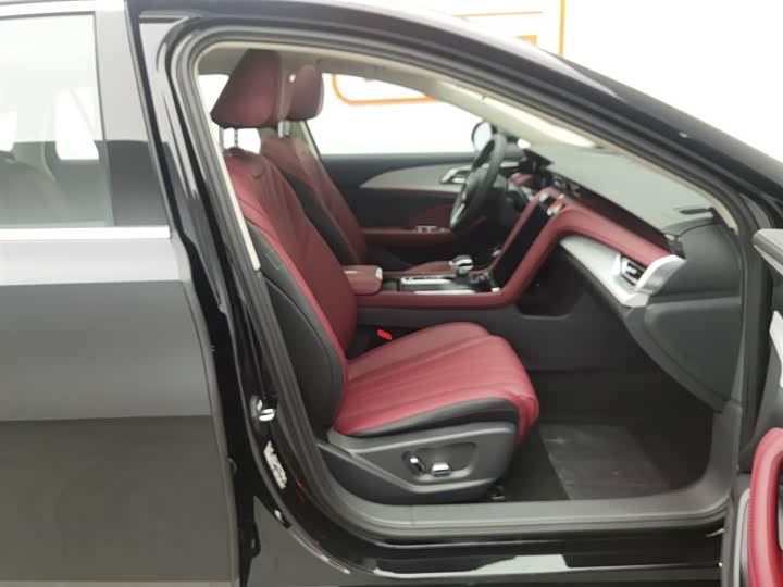 Фото 23 - Hongqi H5 Hybrid