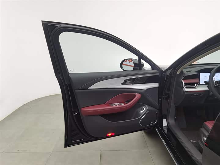 Фото 8 - Hongqi H5 Hybrid