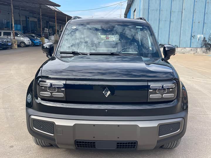 Фото 2 - Baojun Yep Plus