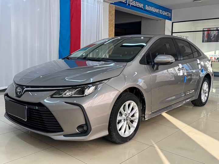 Фото 1 - Toyota Corolla