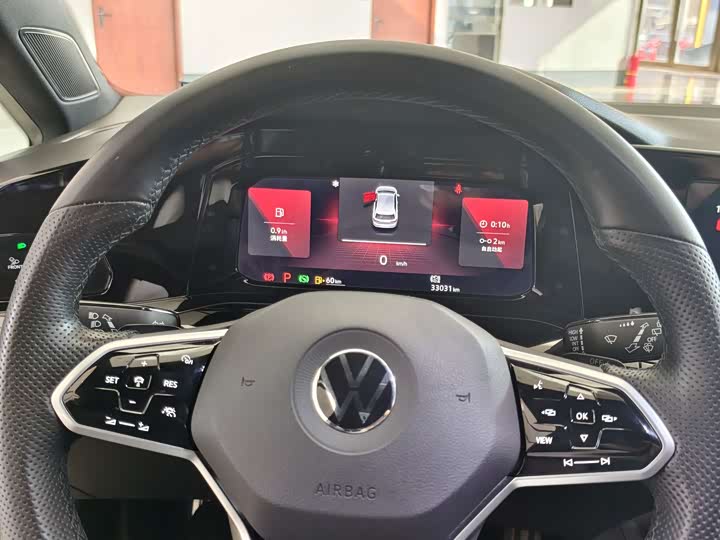 Фото 8 - Volkswagen Golf