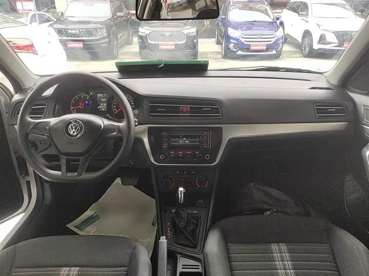 Фото 10 - Volkswagen Lavida