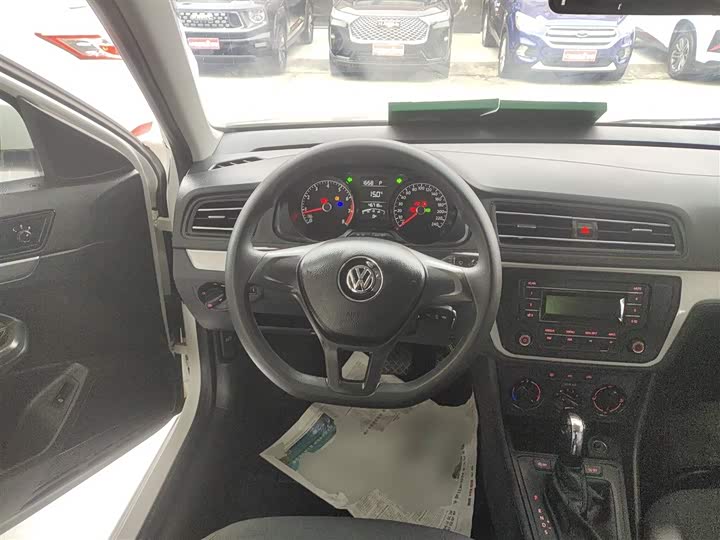 Фото 11 - Volkswagen Lavida