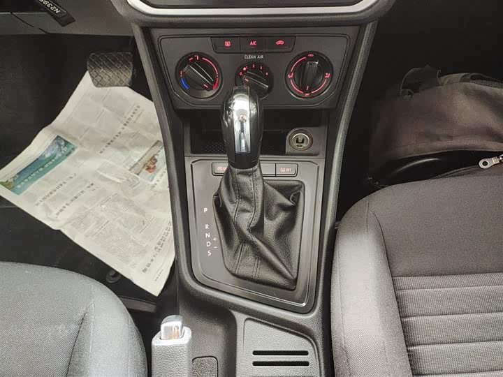 Фото 14 - Volkswagen Lavida