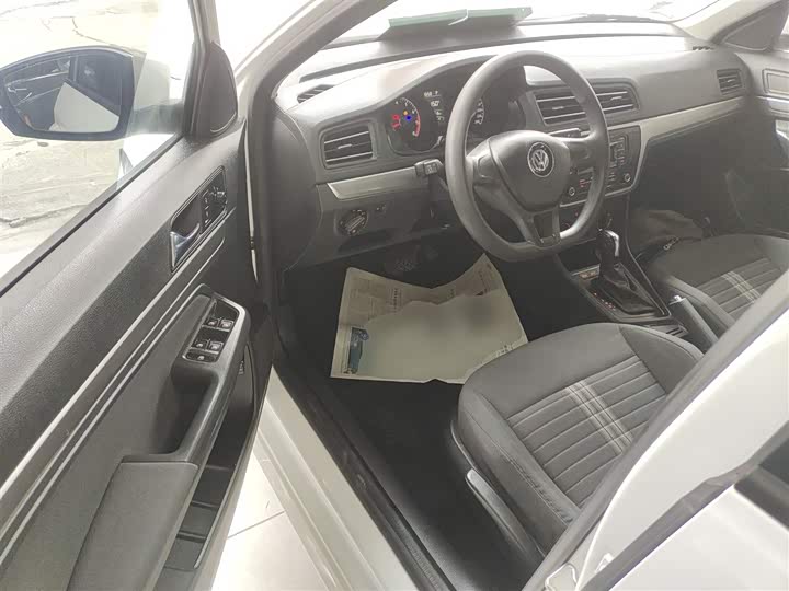 Фото 16 - Volkswagen Lavida