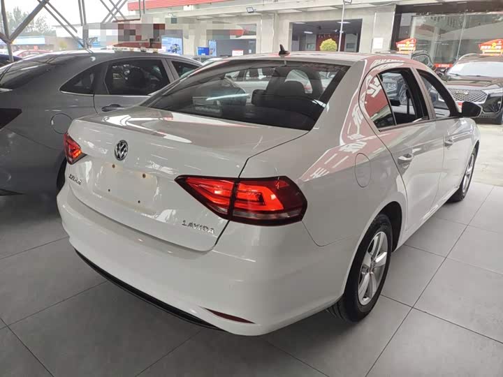 Фото 7 - Volkswagen Lavida