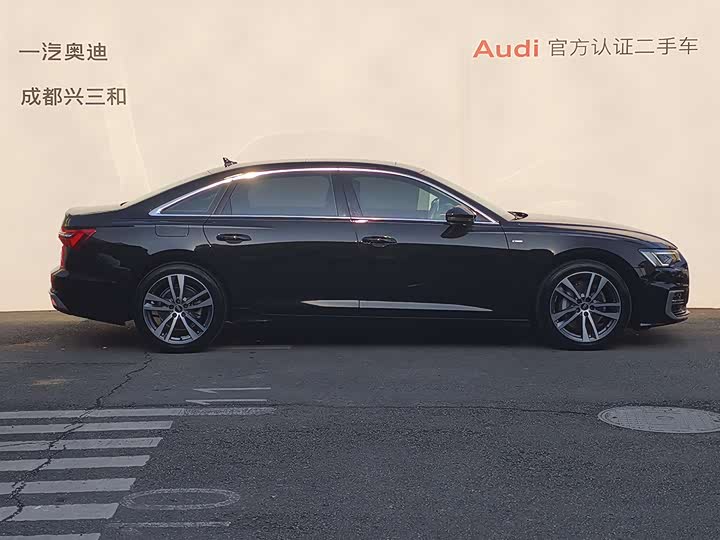 Фото 2 - Audi A6L