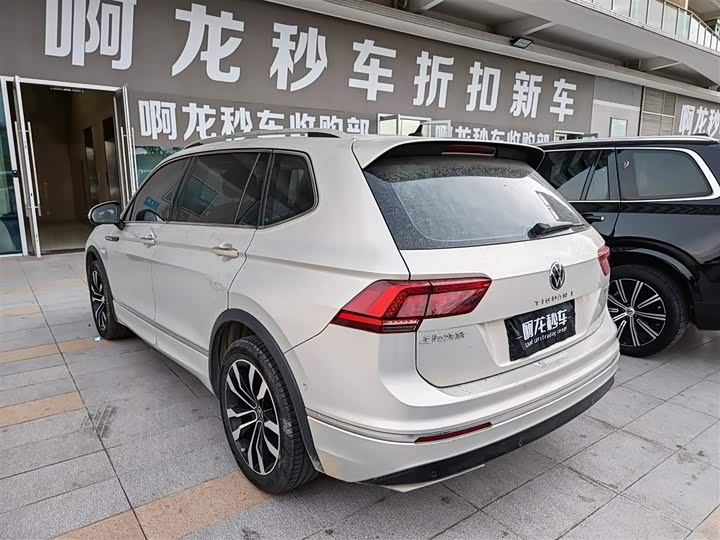 Фото 5 - Volkswagen Tiguan L Pro