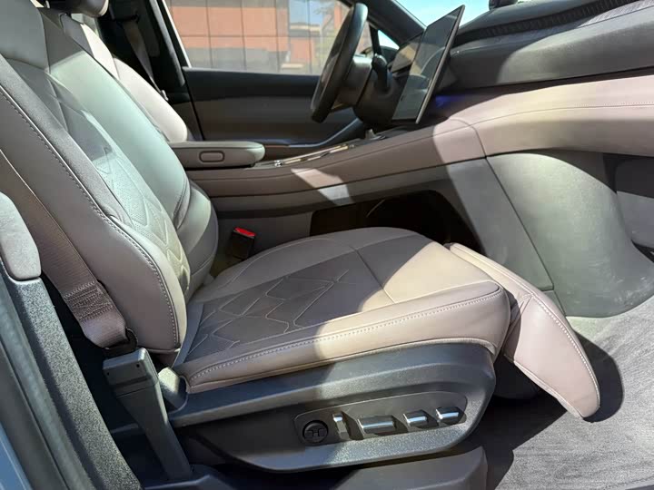 Фото 7 - Nio ES7